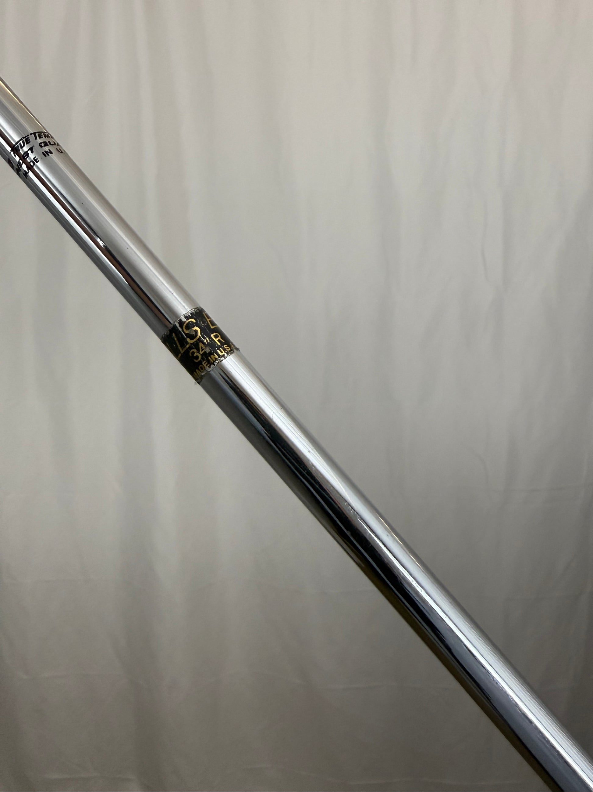 Photo of Acushnet Bullseye La Femme Putter