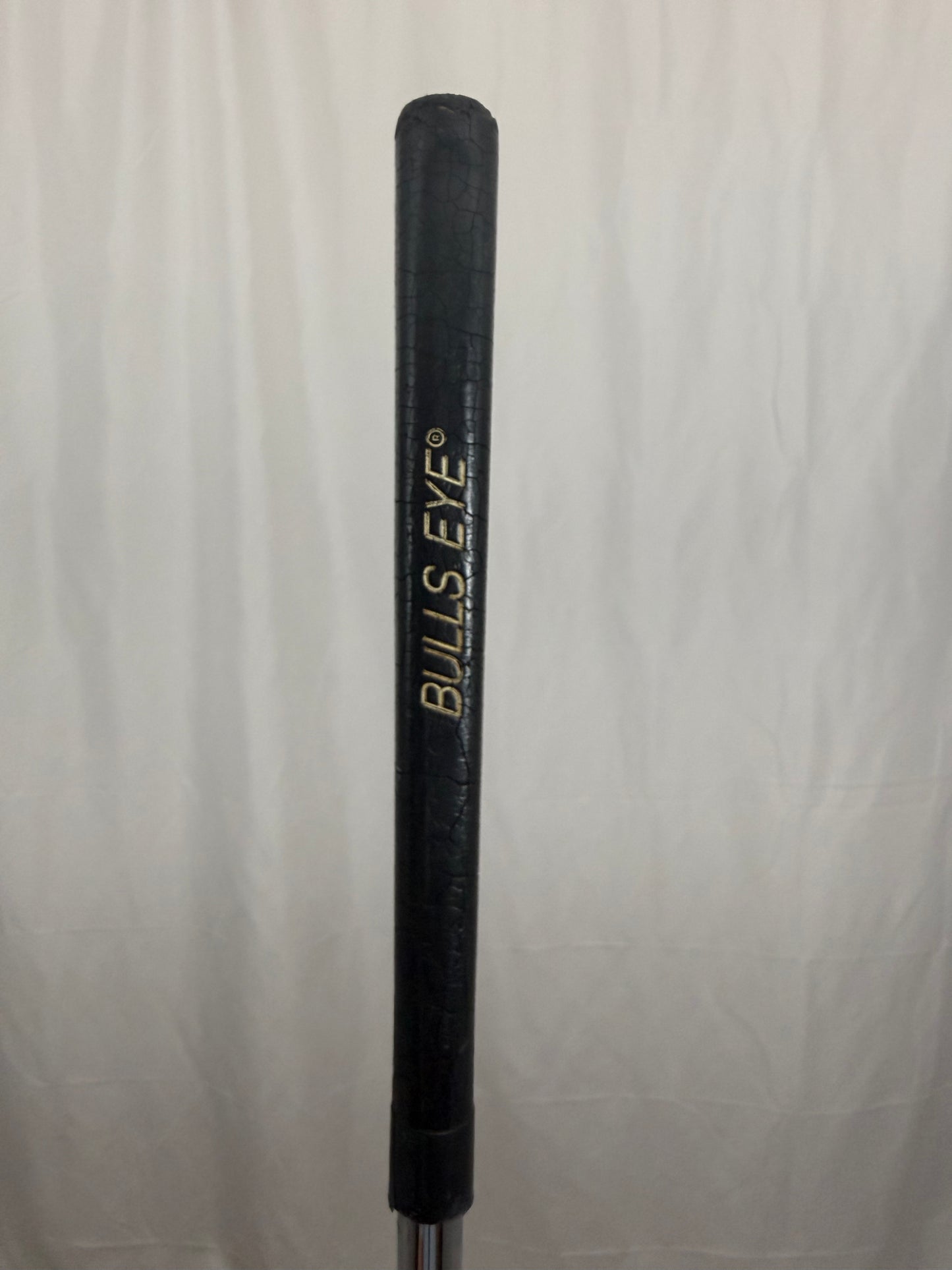 Photo of Acushnet Bullseye La Femme Putter