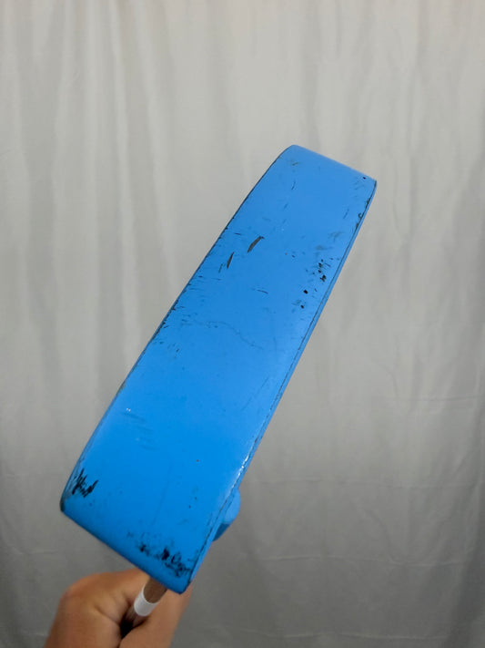 Photo of Wilson Light Blue Blade Putter