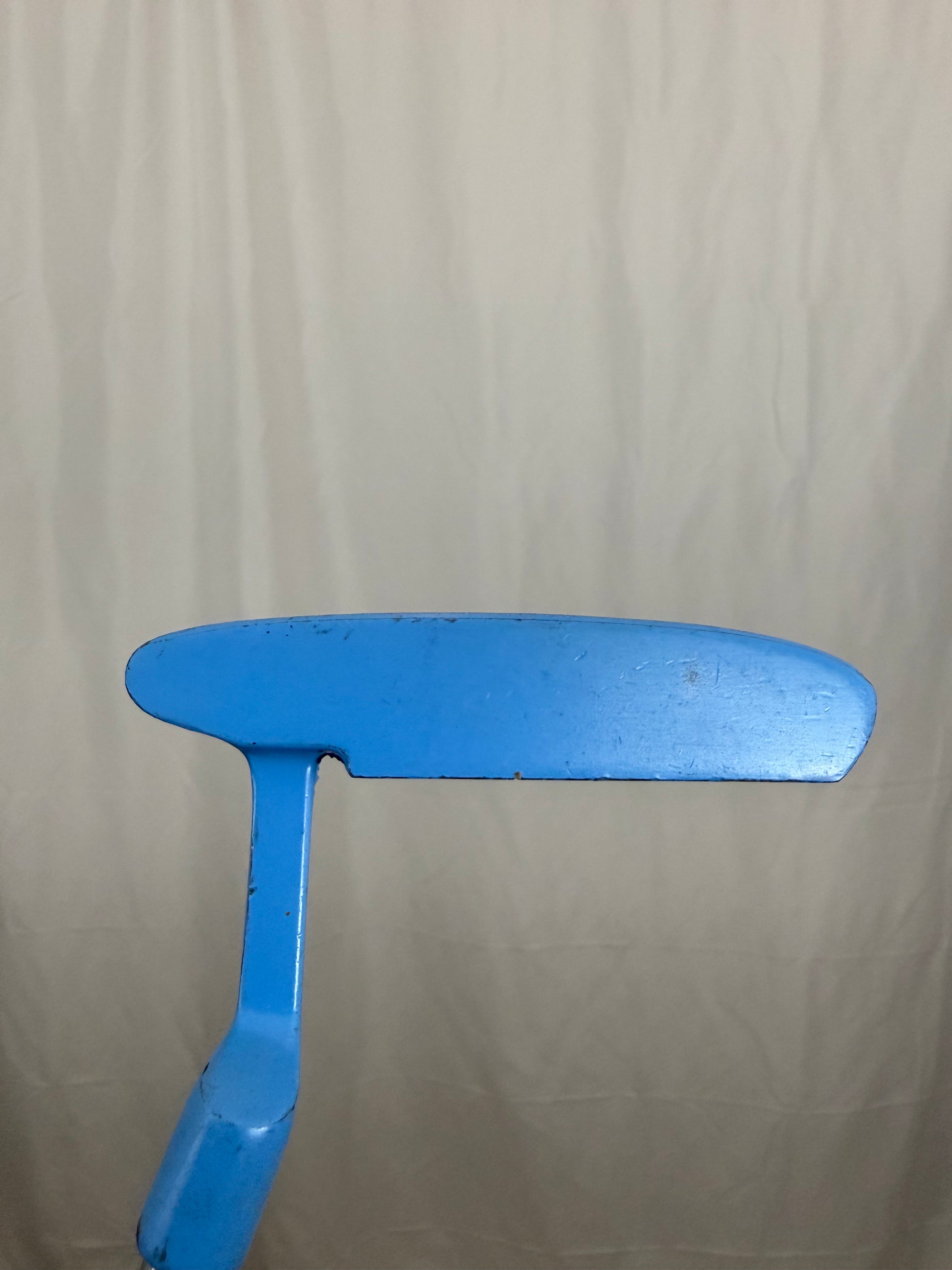Photo of Wilson Light Blue Blade Putter