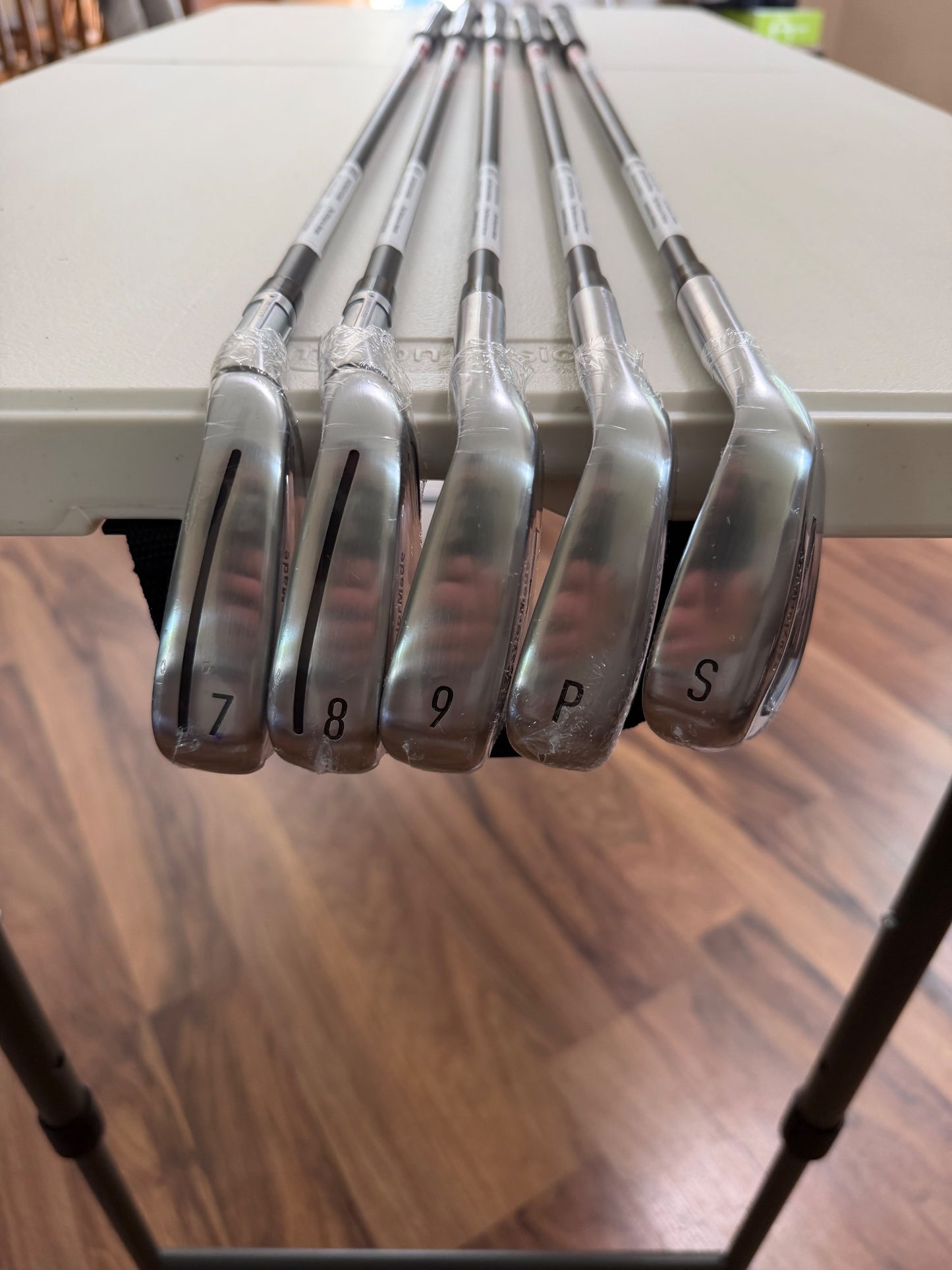 TaylorMade Qi Max Iron Set 7-PW,SW KBS Max Ladies Flex +1/4" NEW — photo 3