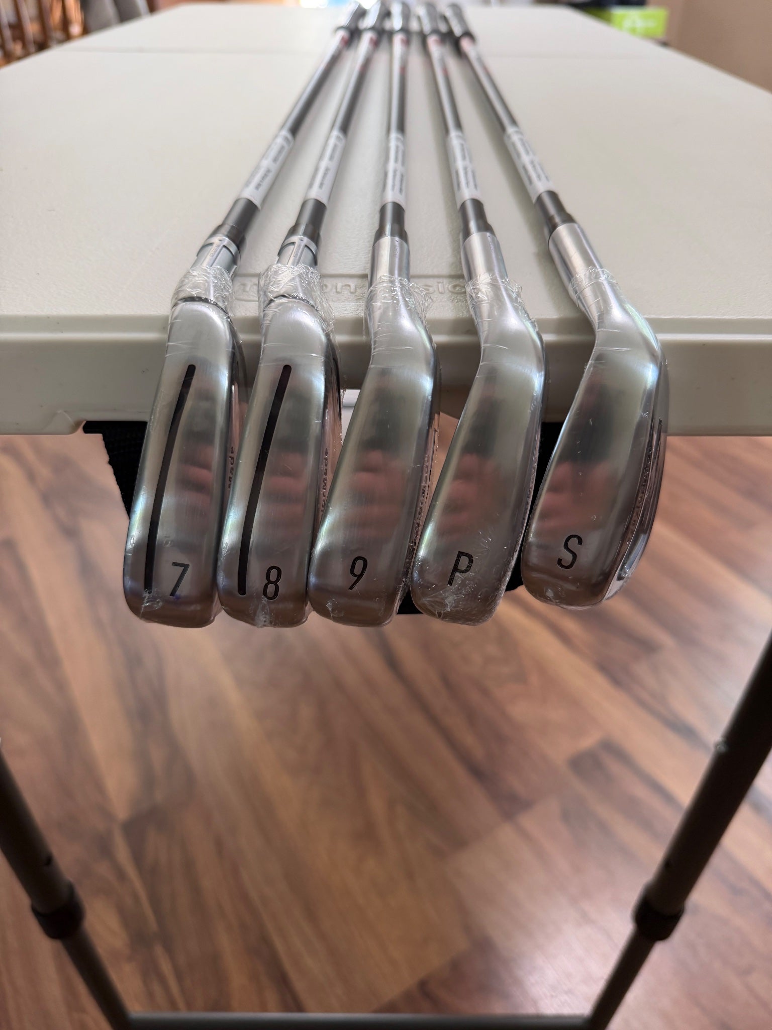 TaylorMade Qi Max Iron Set 7-PW,SW KBS Max Ladies Flex +1/4" NEW — photo 3