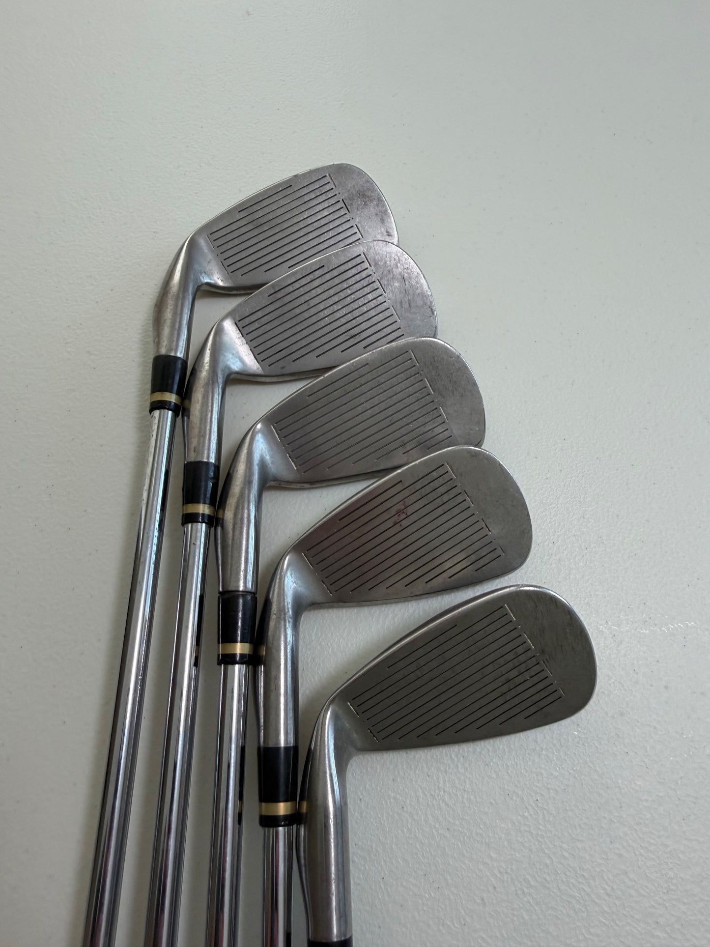 Cobra Gravity Back Iron Set 5-9 Regular Flex NICE — photo 2