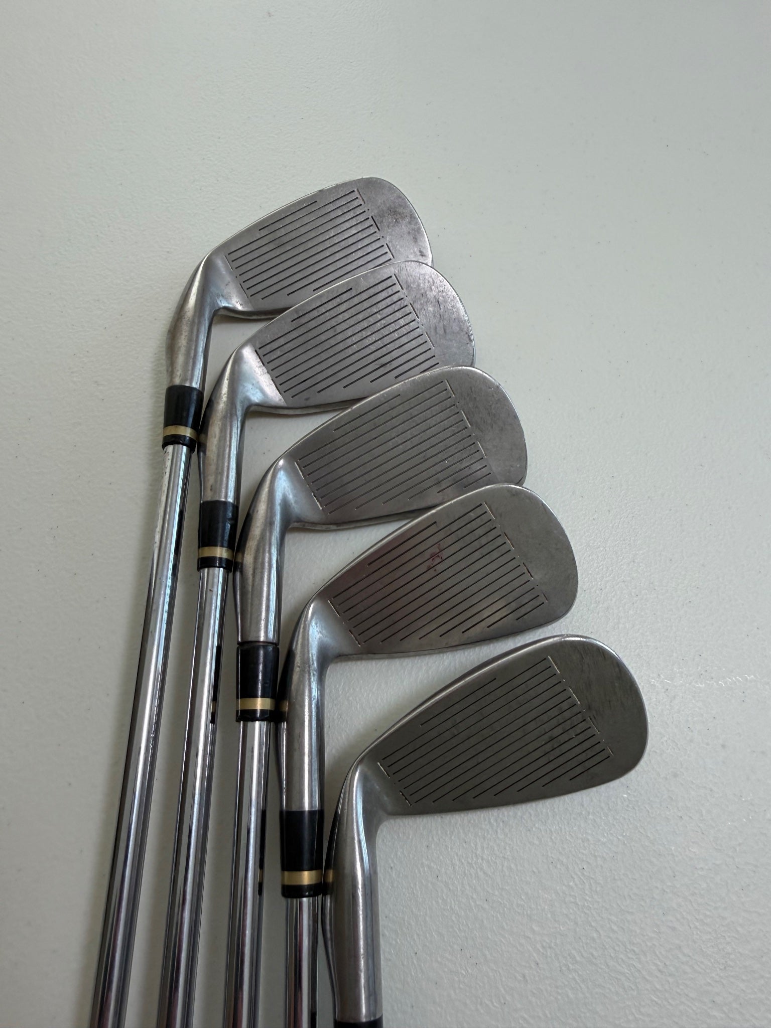 Cobra Gravity Back Iron Set 5-9 Regular Flex NICE — photo 2