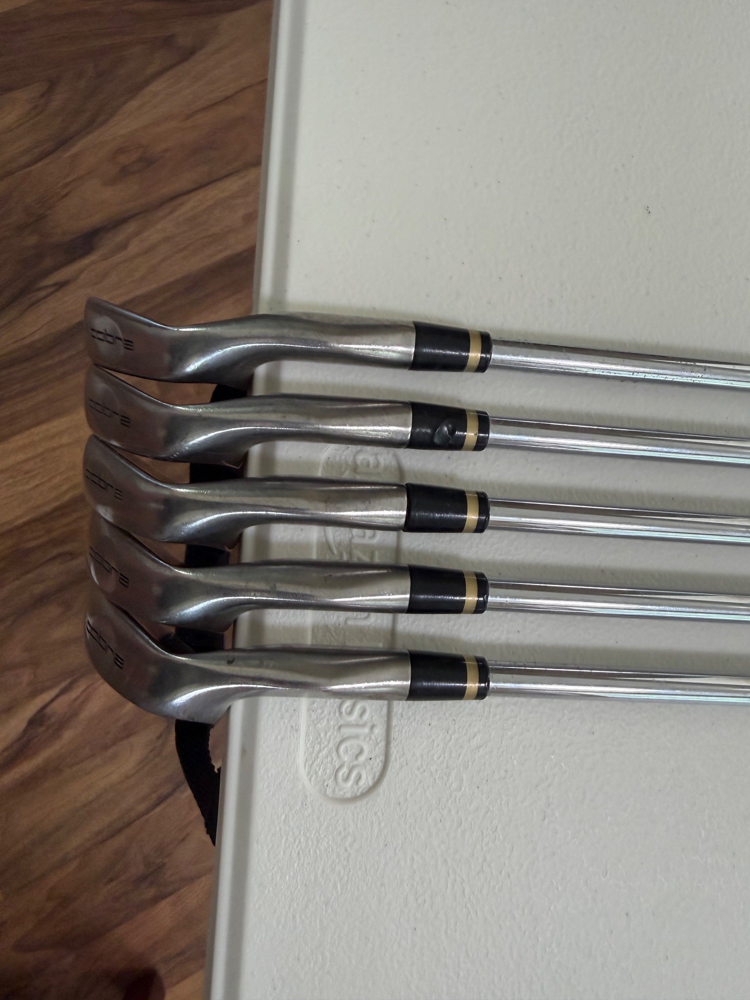 Cobra Gravity Back Iron Set 5-9 Regular Flex NICE — photo 6
