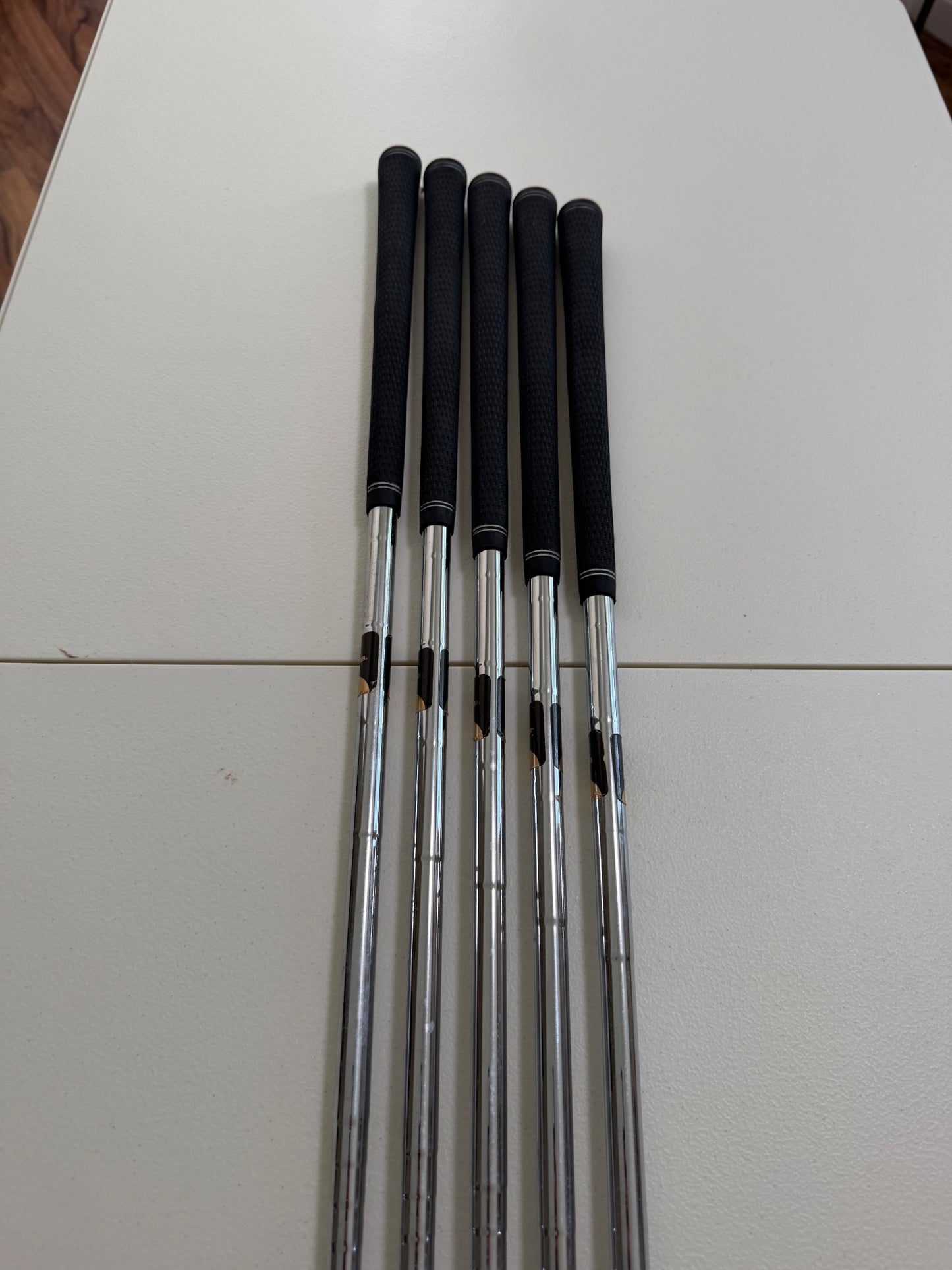Cobra Gravity Back Iron Set 5-9 Regular Flex NICE — photo 7