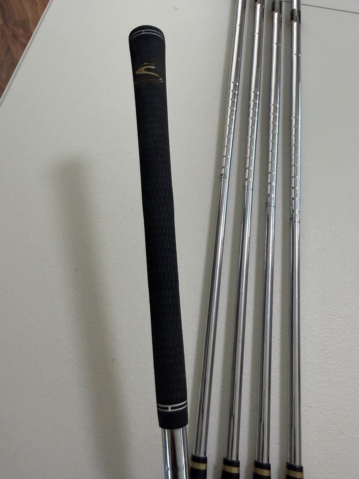 Cobra Gravity Back Iron Set 5-9 Regular Flex NICE — photo 10