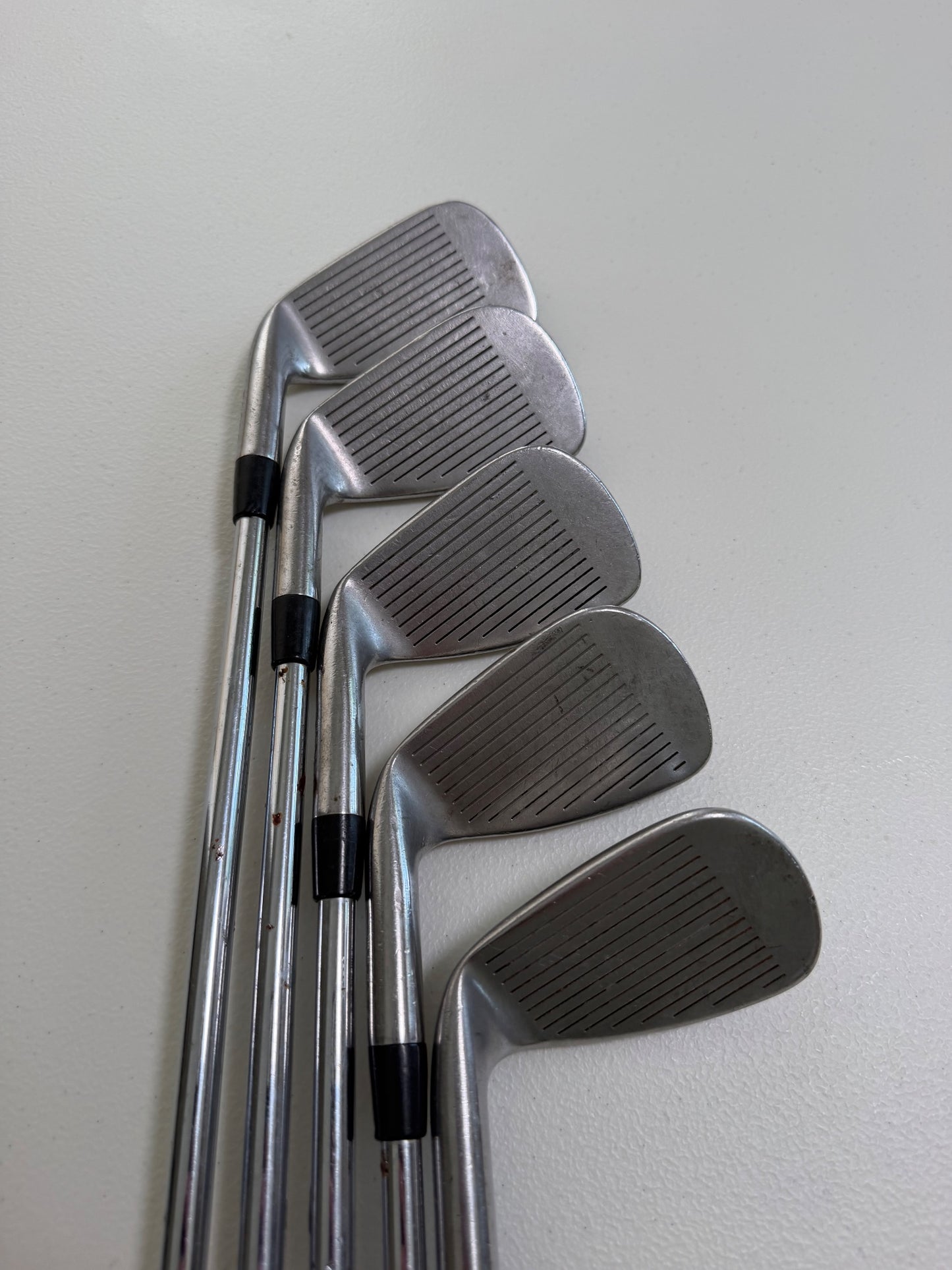 Titleist DCI 981 Iron Set 6-PW DG R300 Regular Flex READ — photo 2