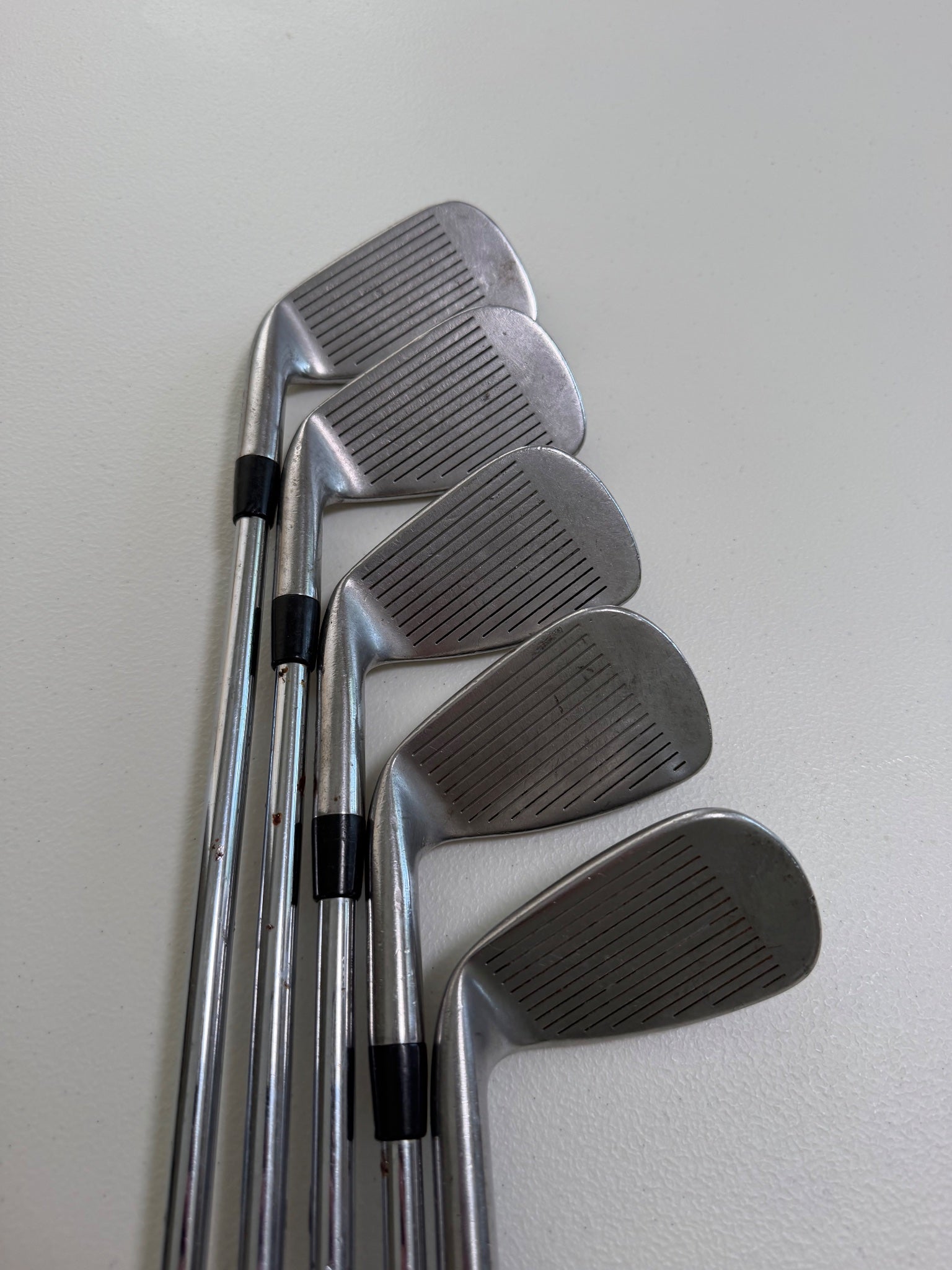 Titleist DCI 981 Iron Set 6-PW DG R300 Regular Flex READ — photo 2