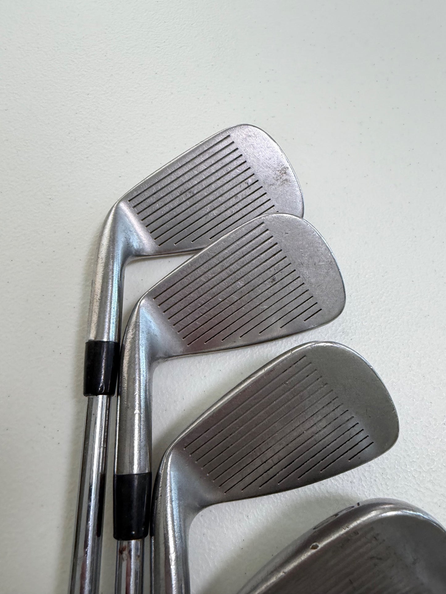 Titleist DCI 981 Iron Set 6-PW DG R300 Regular Flex READ — photo 3