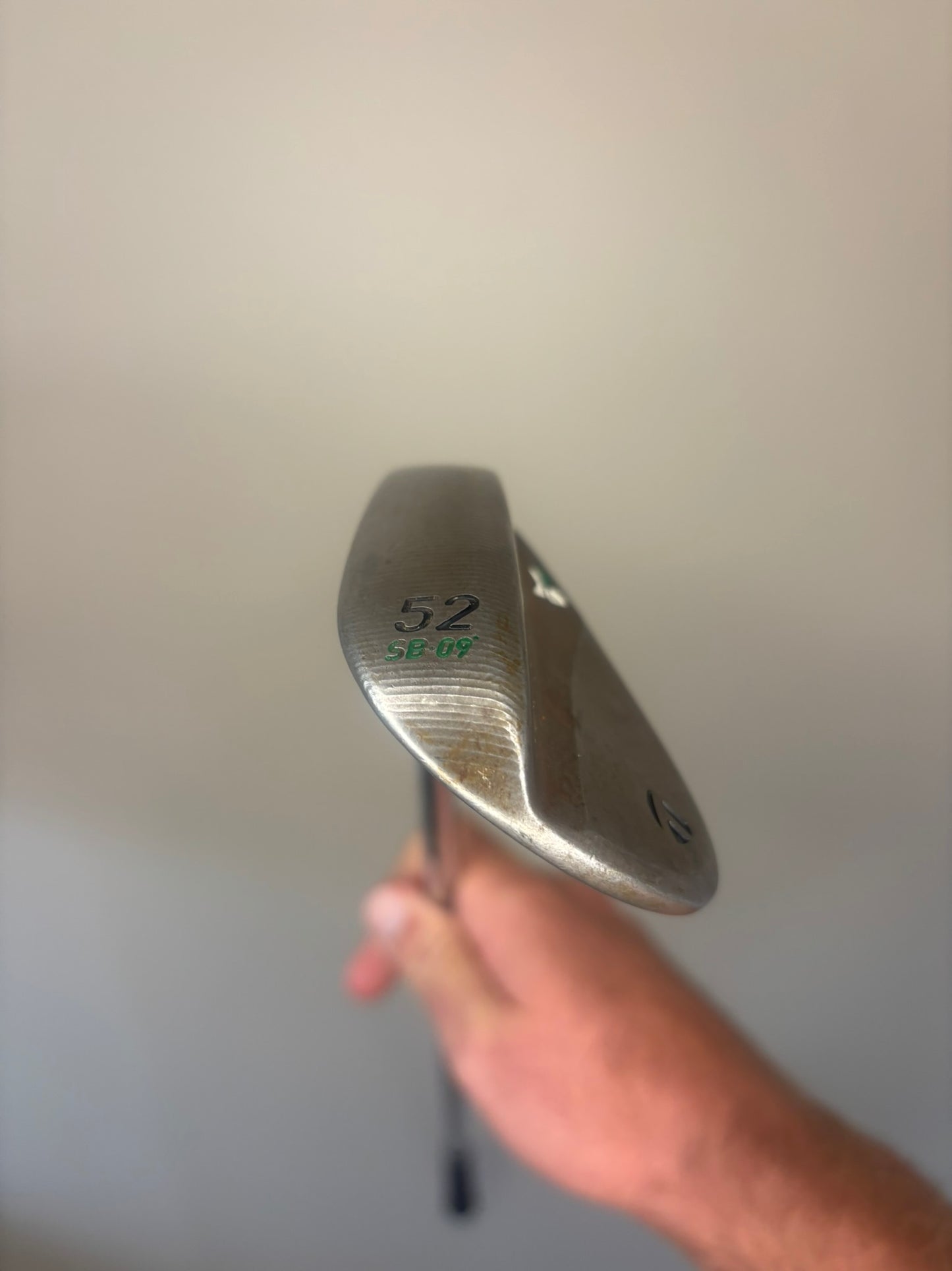 Taylormade Milled Grind 4 Raw GW 52°/9SB NS Pro Tour130 X-Stiff Flex 35.5″ NICE