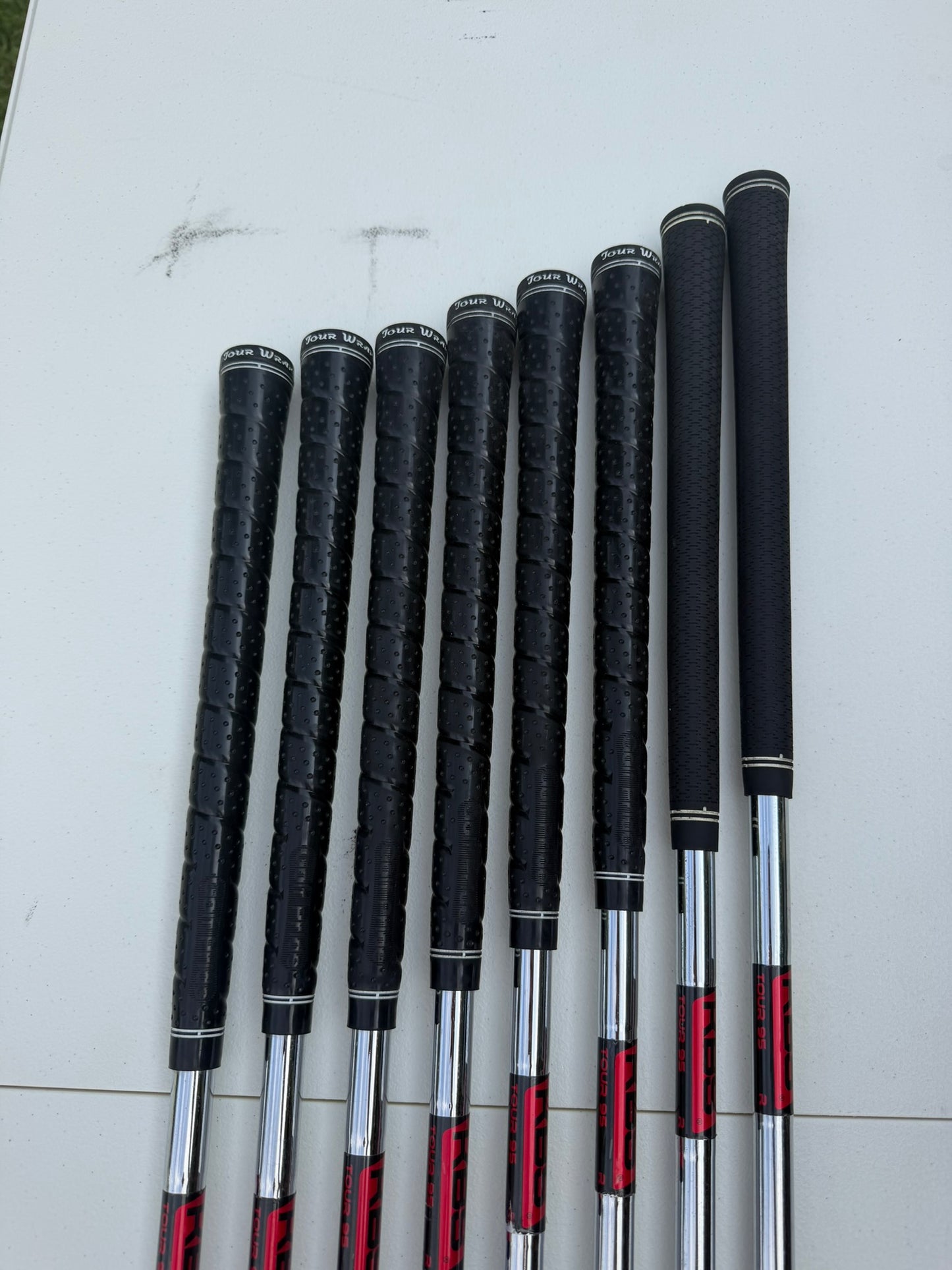 Tommy Armour TA1 Iron Set 4-PW, GW KBS Tour 95 Regular Flex Standard NICE