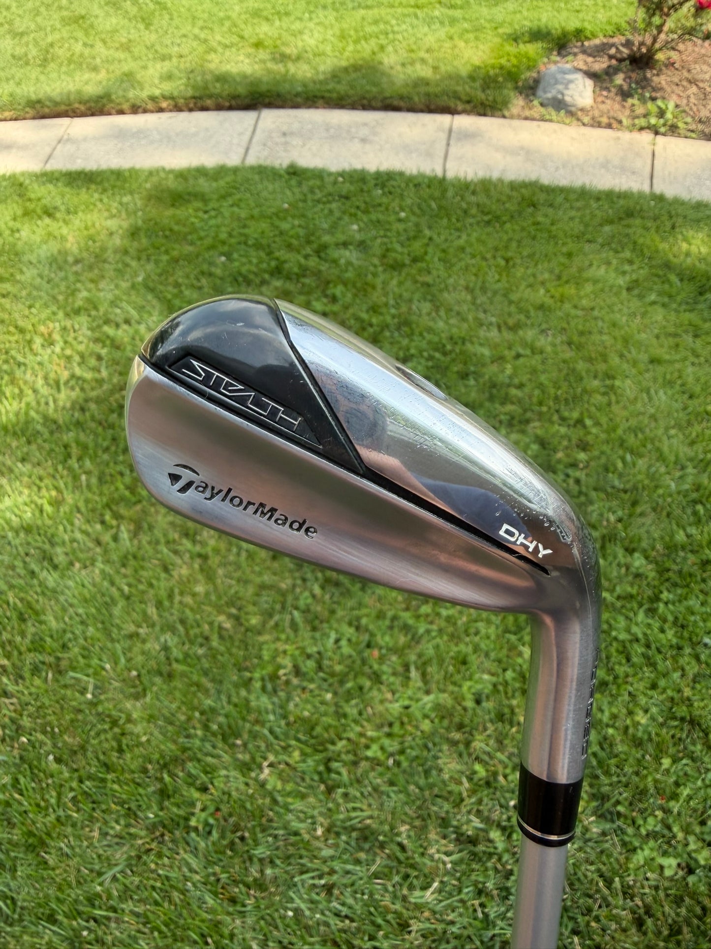 Taylormade Stealth DHY 2-Iron 17° Aldila Ascent 75 Stiff Flex 40″ NICE