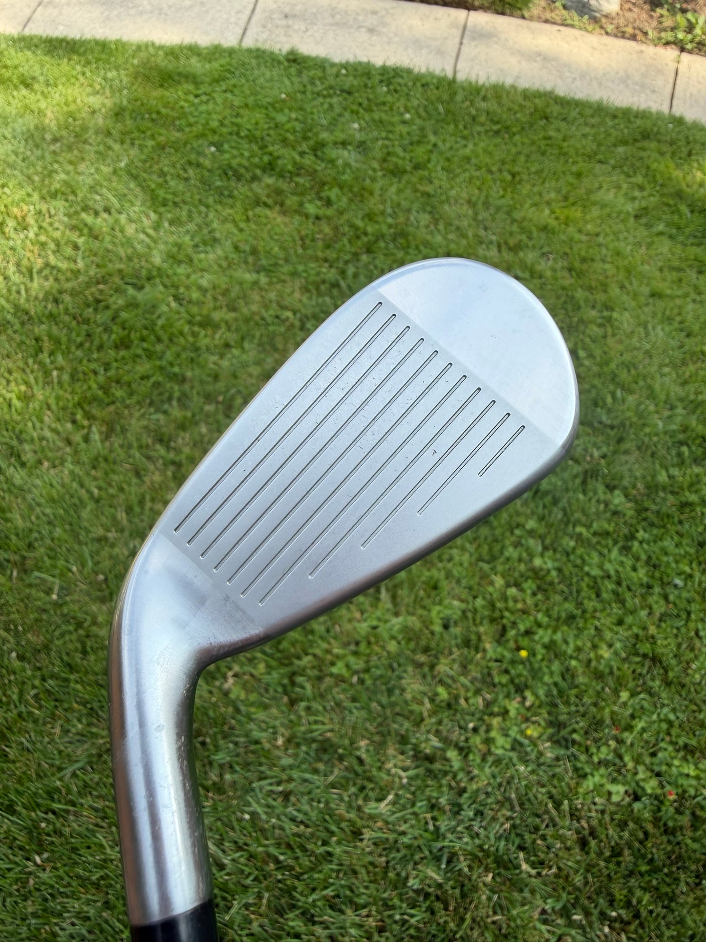 Taylormade Stealth DHY 2-Iron 17° Aldila Ascent 75 Stiff Flex 40″ NICE