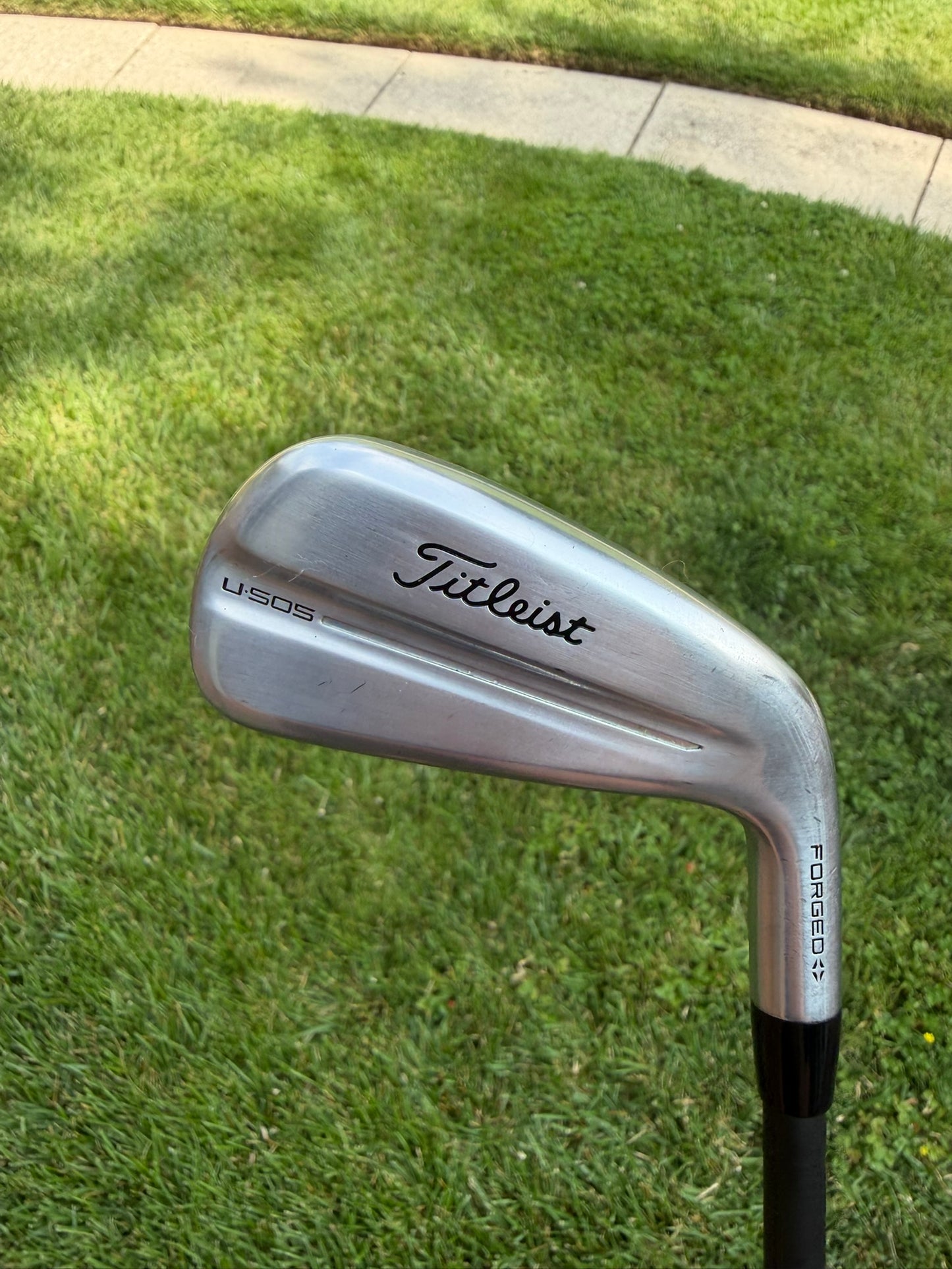 Titleist 2025 U505 2-Iron Hzrdus Black Stiff Flex 39.5″ NICE