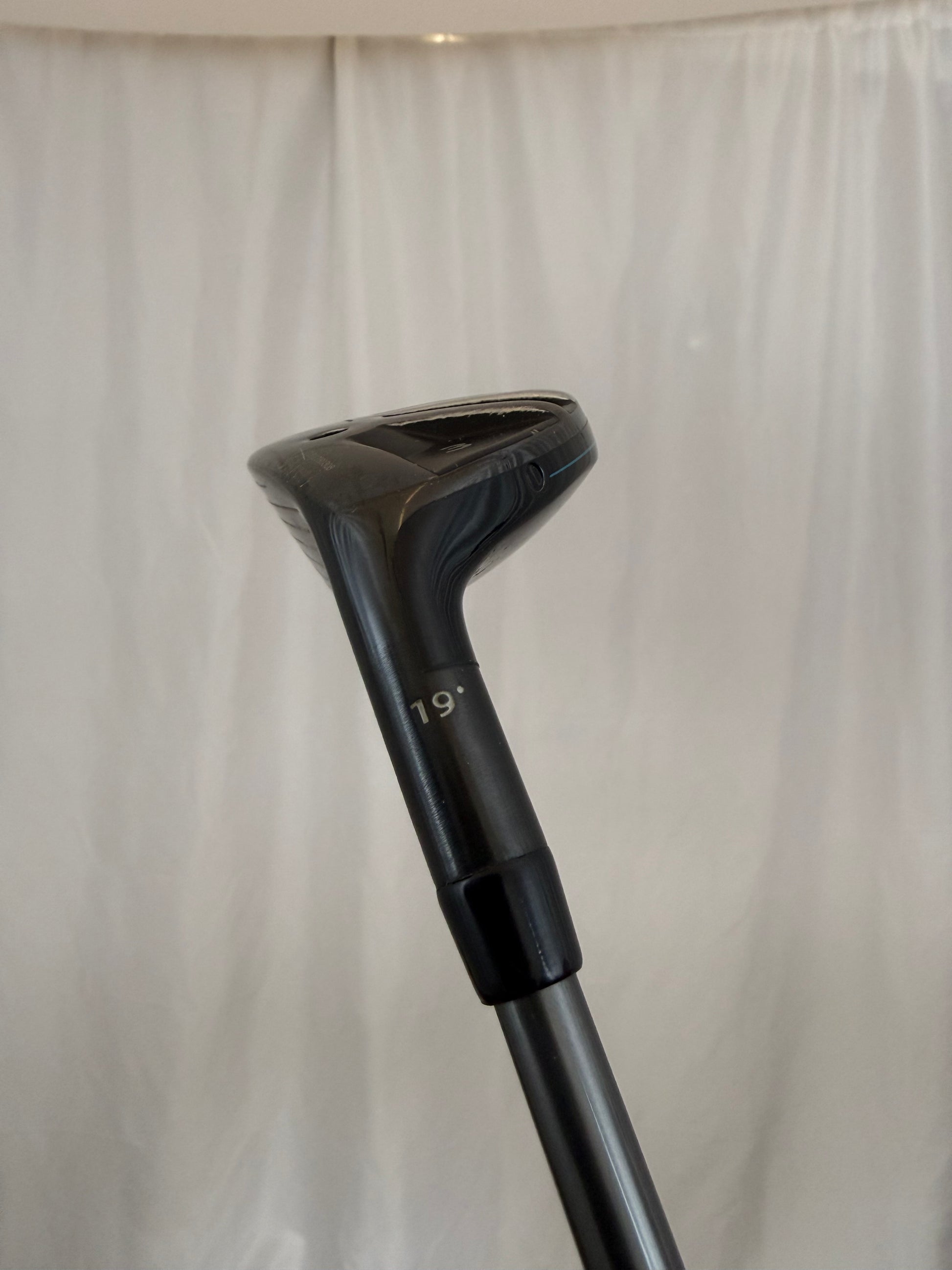 Photo of Callaway Rogue 3 Hybrid 19° Stiff Flex Synergy