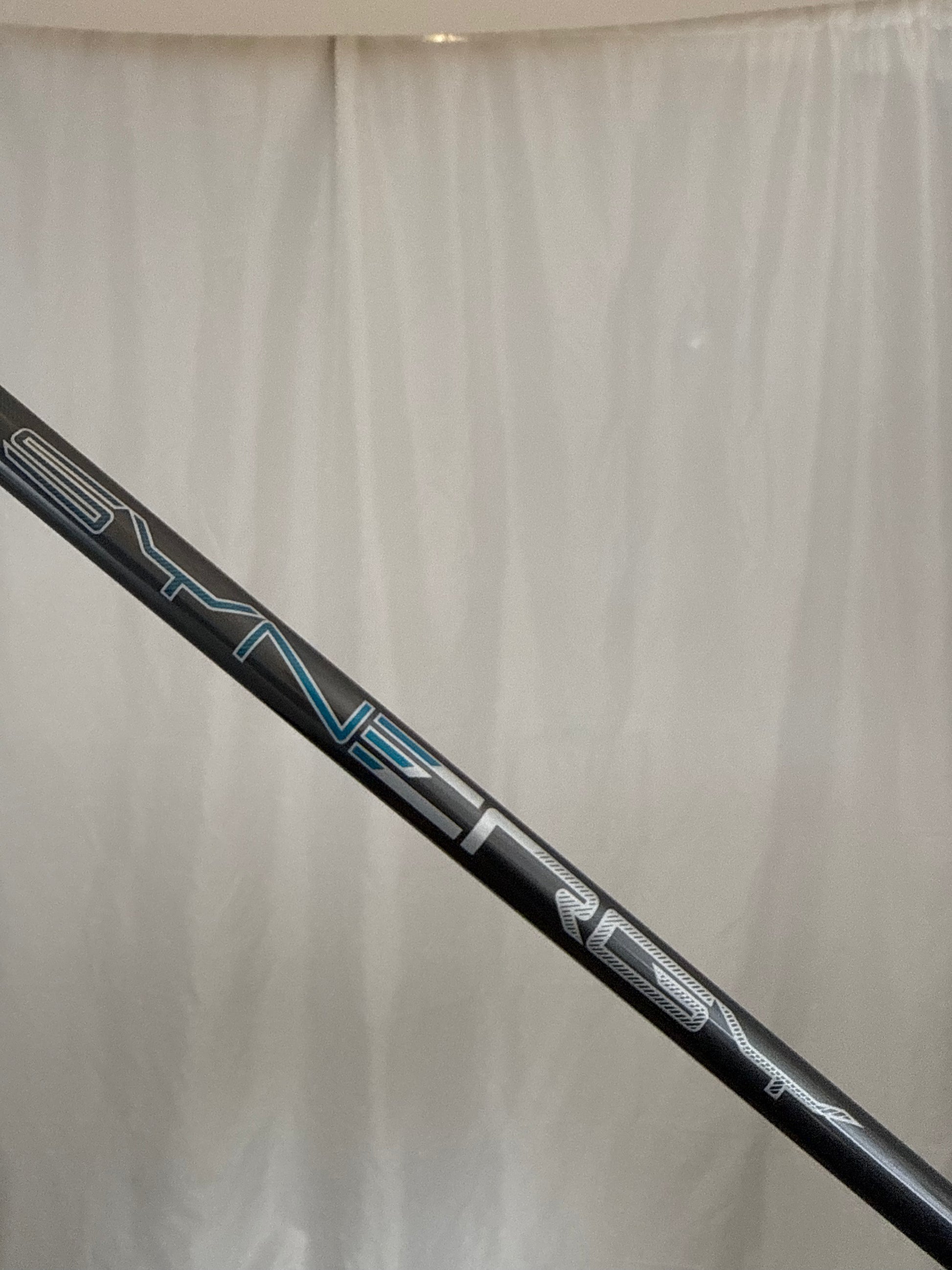 Photo of Callaway Rogue 4 Hybrid 21° Stiff Flex Synergy