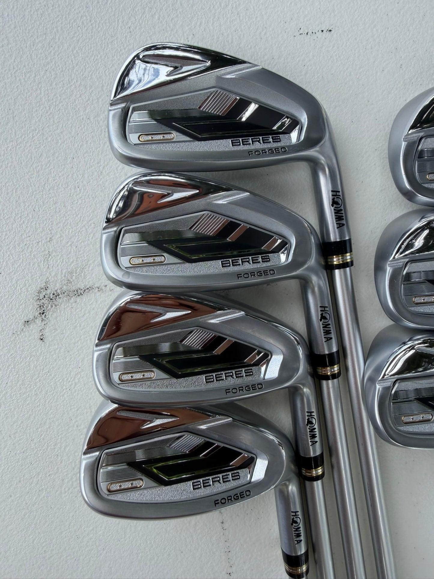 Honma Beres 09 2 Star Iron Set 5-11 ARMRQ FX Regular Flex Standard NICE