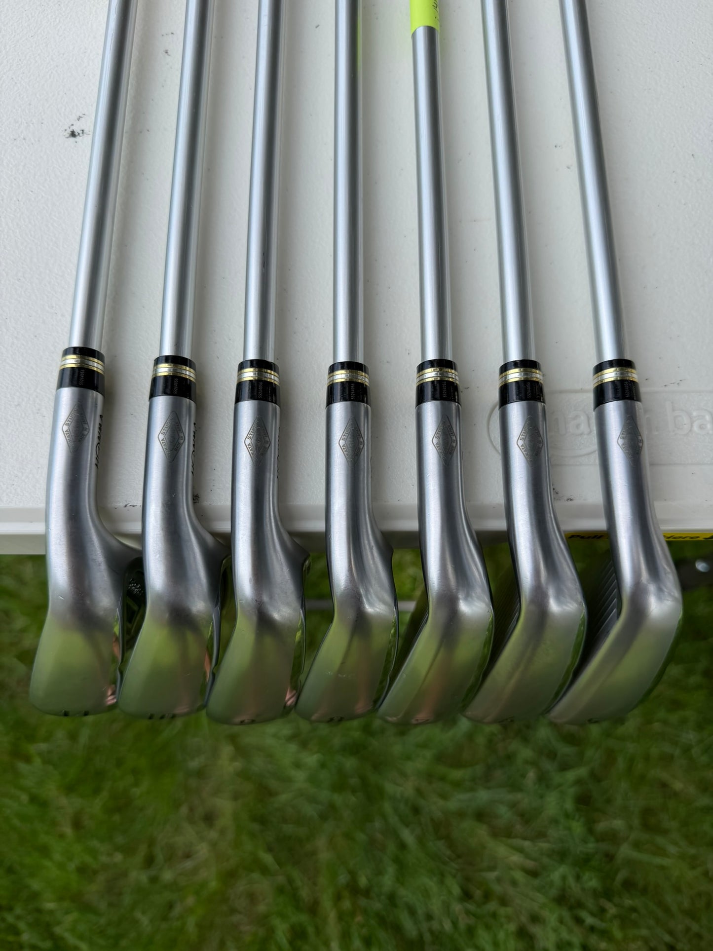 Honma Beres 09 2 Star Iron Set 5-11 ARMRQ FX Regular Flex Standard NICE