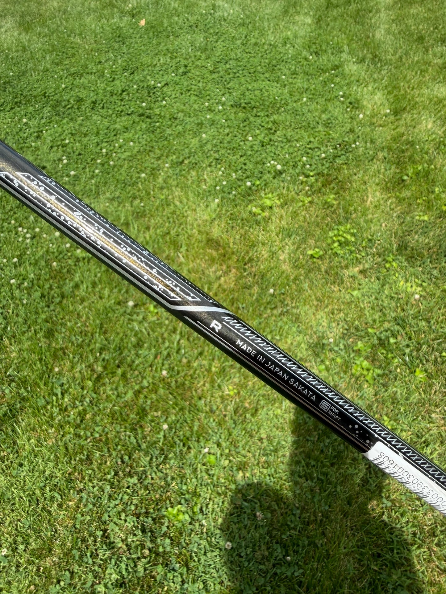 Honma Beres 09 2 Star 5-Wood 18° ARMRQ FX Regular Flex 42″ NEAR MINT