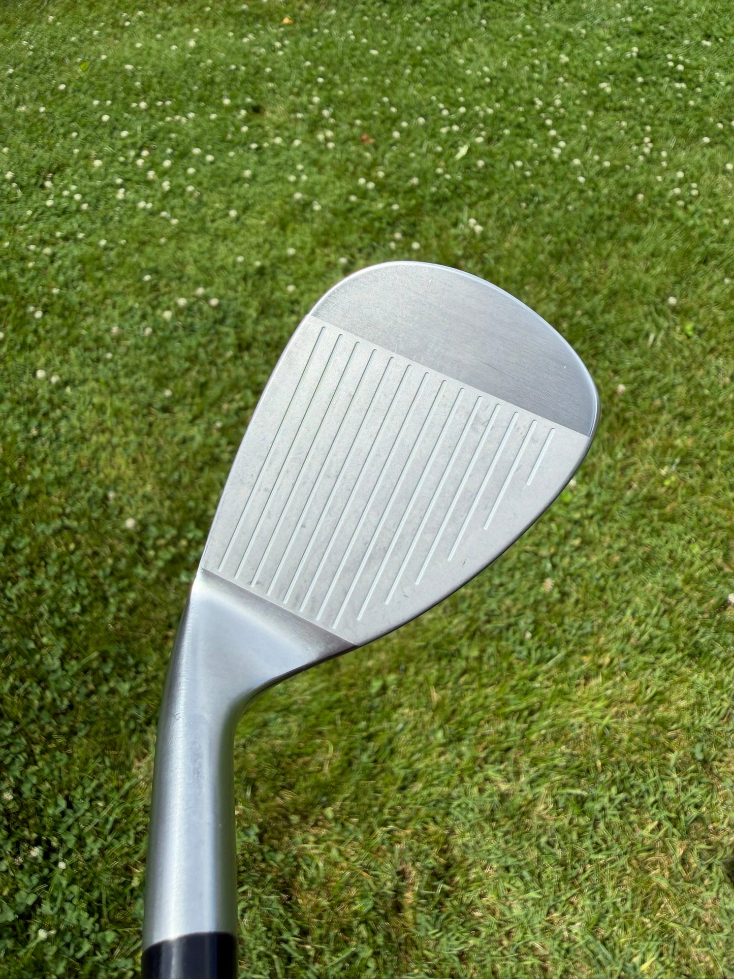 Honma Beres 09 2 Star Sand Wedge ARMRQ FX Regular Flex 35.25″ NICE