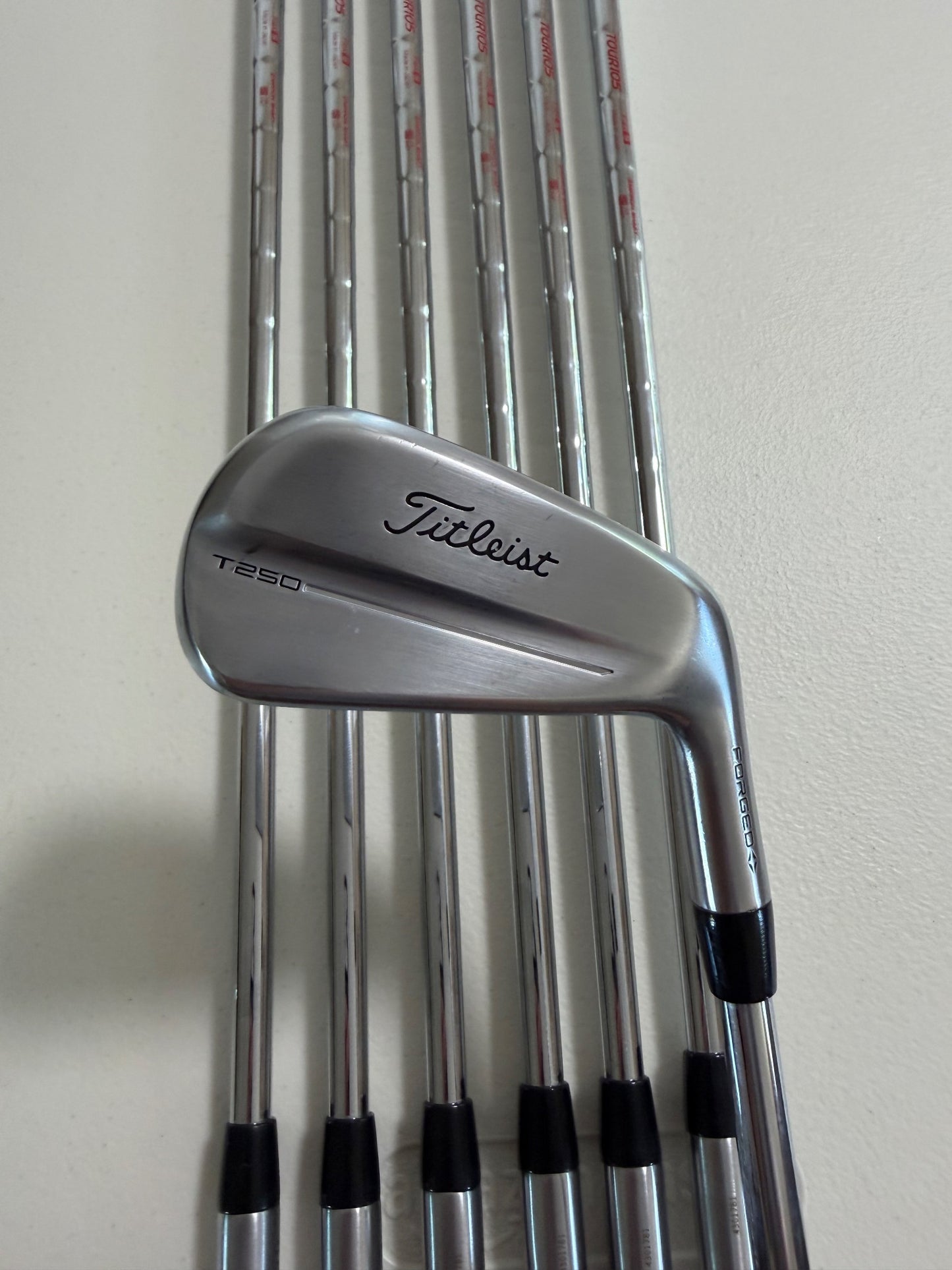 Titleist 2025 T150/T250 Combo Iron Set 4-PW NS Pro Tour105 Stiff Flex MINT — photo 8