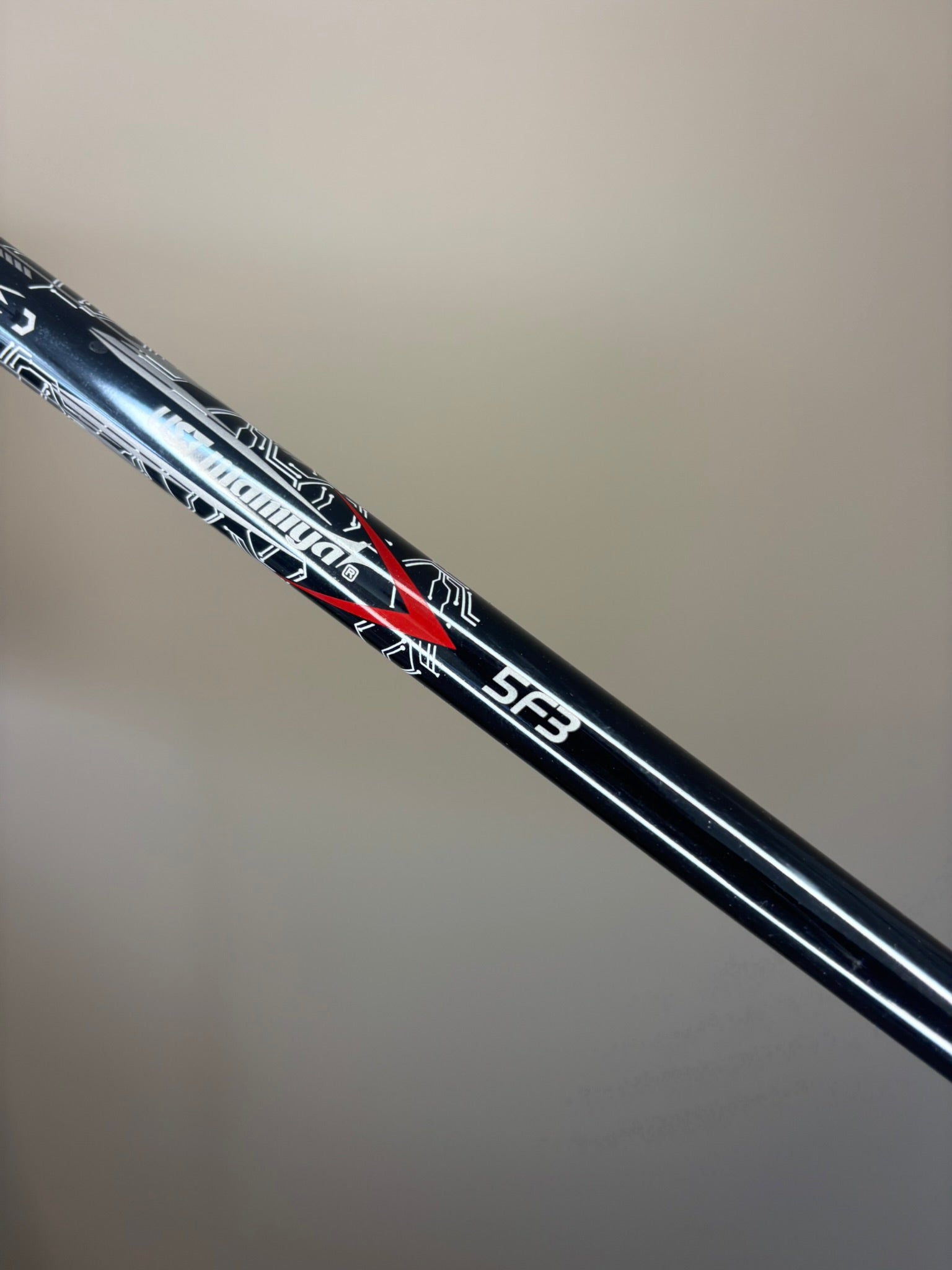 Photo of UST Mamiya Lin-Q M40X Red 5F3 Regular 50 Grams Driver Shaft