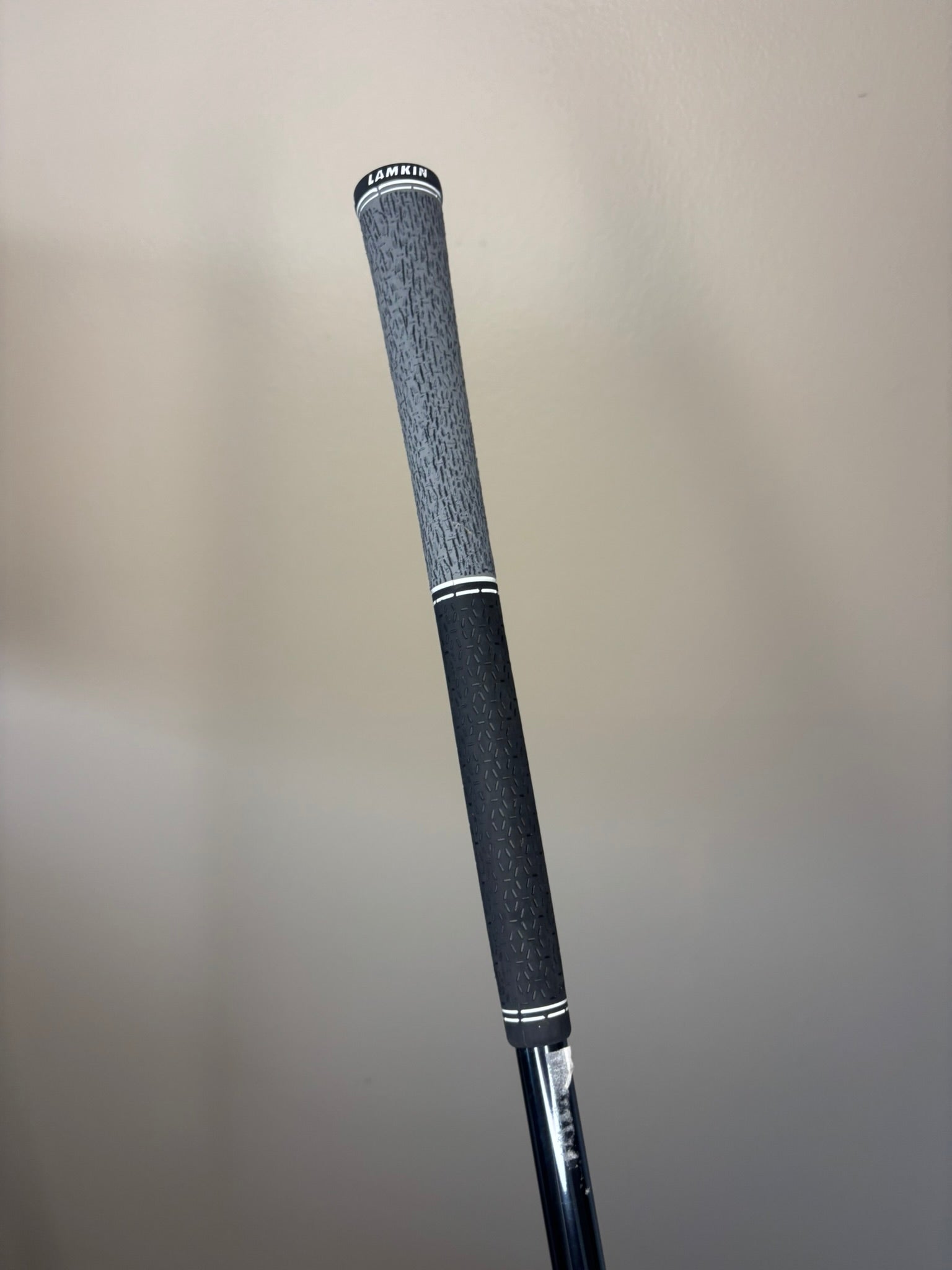 Photo of UST Mamiya Lin-Q M40X Red 5F3 Regular 50 Grams Driver Shaft