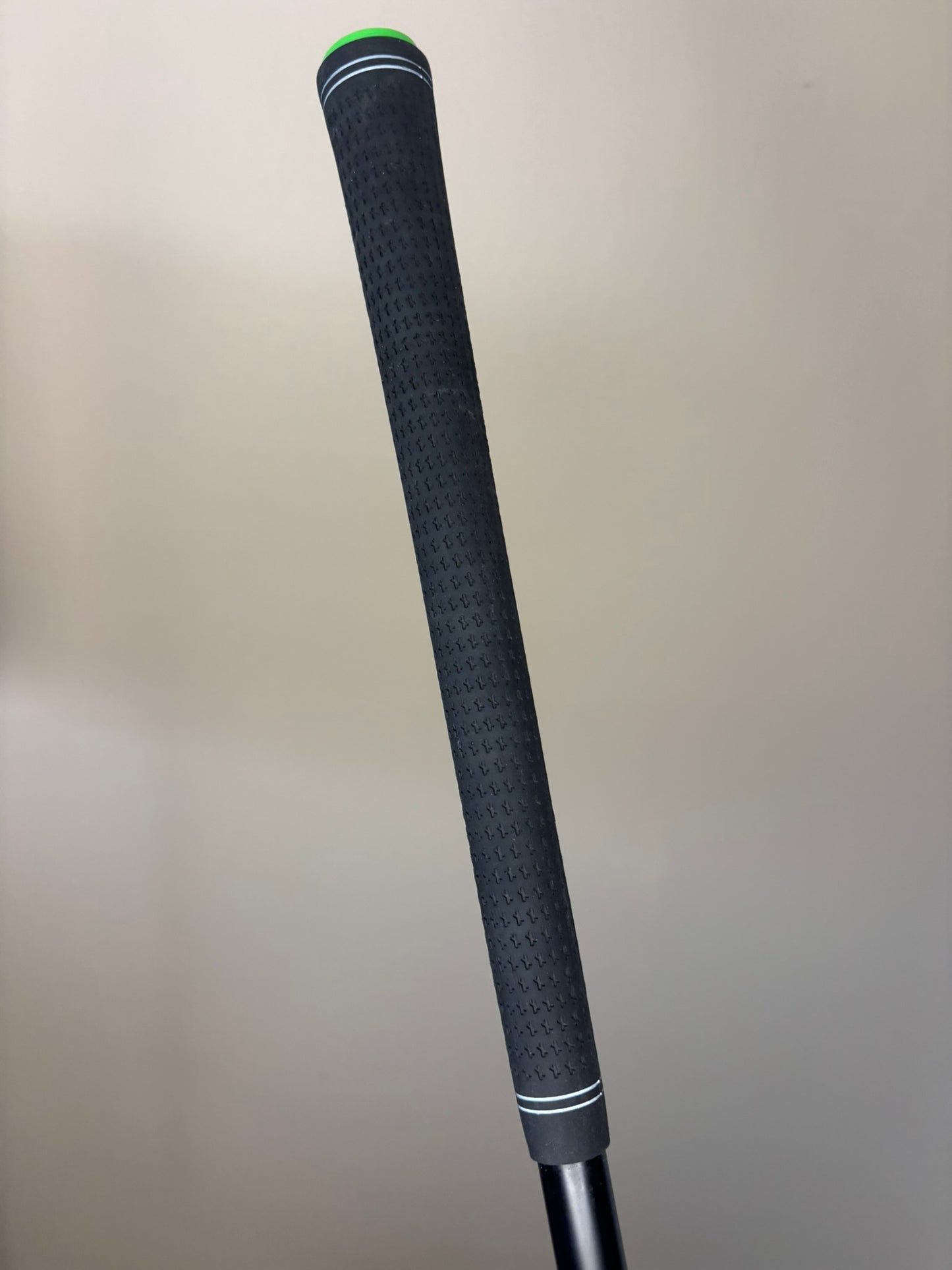 Photo of UST Mamiya Helium Nanocore Black 5F3 Regular 50 Grams Driver Shaft