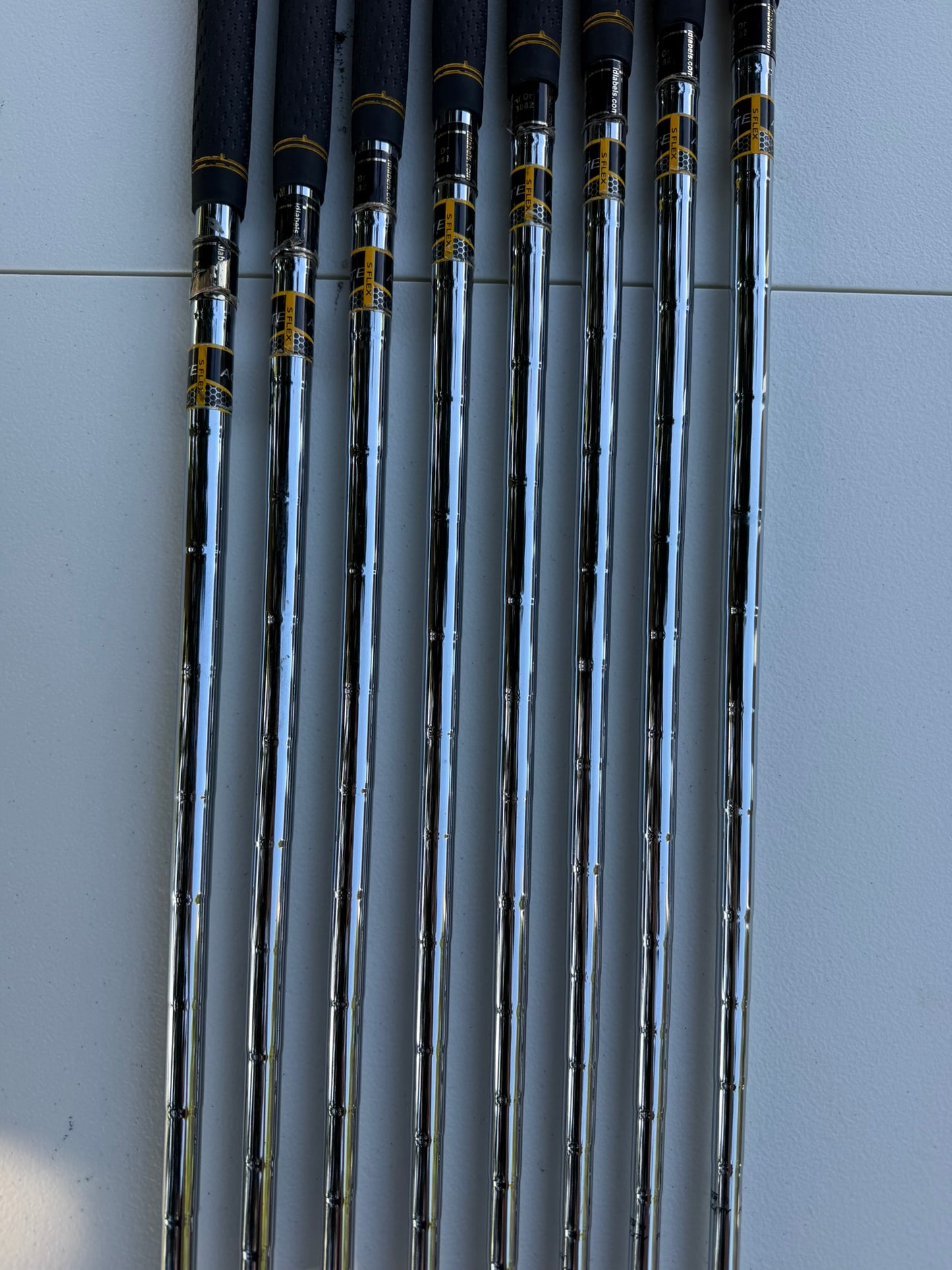 Cleveland CG Gold Iron Set 3-PW Actionlite Stiff Flex Standard NICE