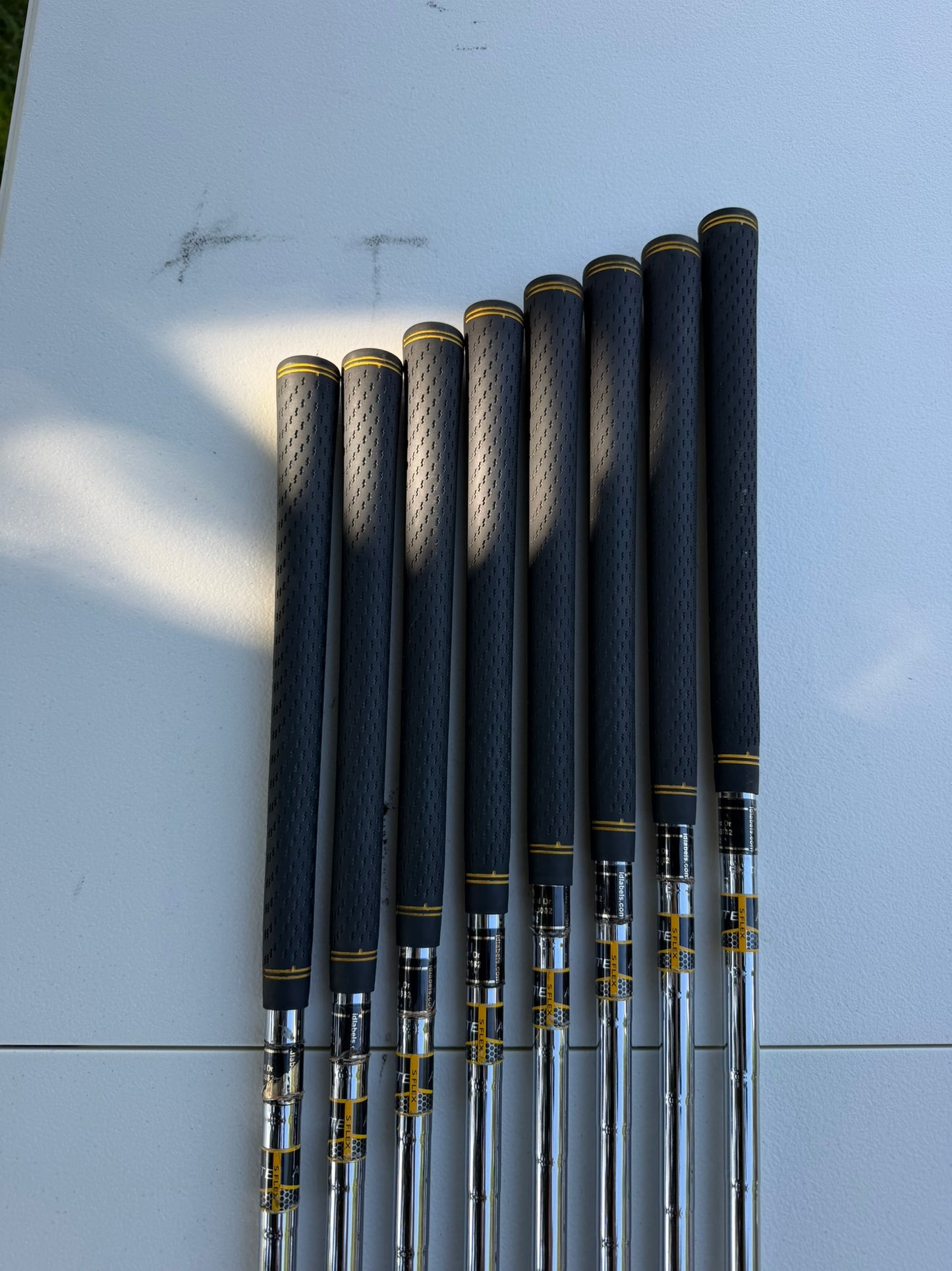 Cleveland CG Gold Iron Set 3-PW Actionlite Stiff Flex Standard NICE