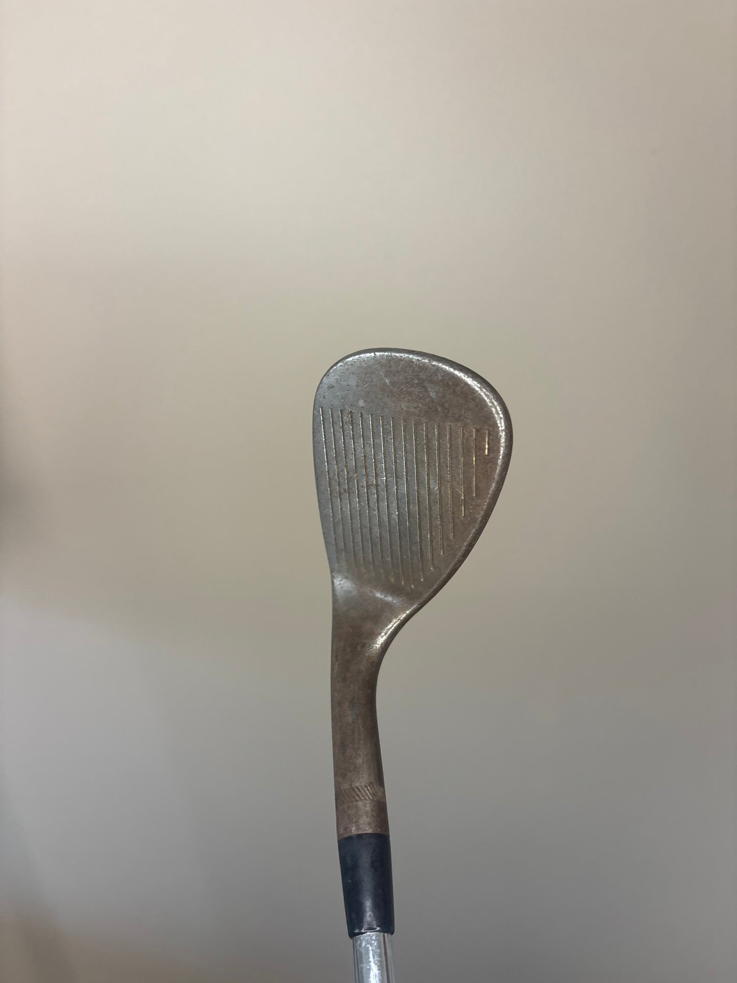 Titleist Vokey Oil Can Raw Sand Wedge 54° / 10 Wedge Flex 35.25″