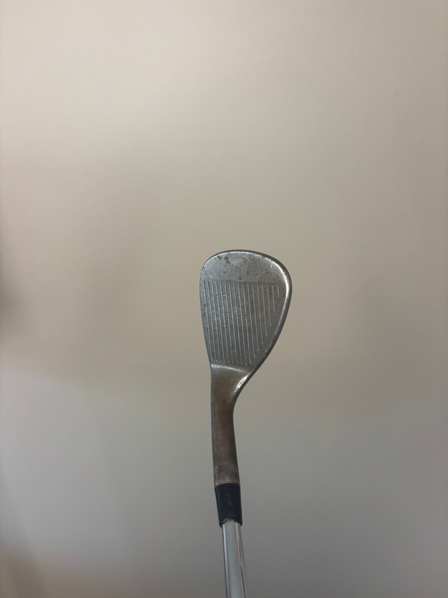 Titleist Vokey SM4 Oil Can Sand Wedge 56° / 14 DG Spinner Wedge Flex 35.25″ NICE