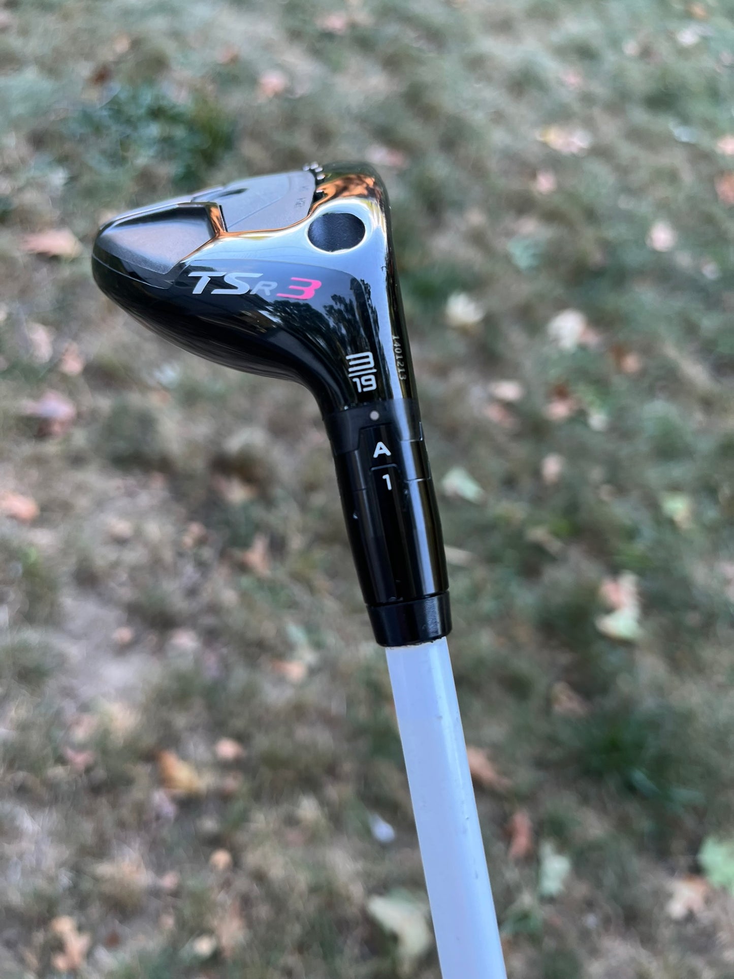Titleist TSR3 3 Hybrid 19° Tour AD 50 Regular Flex 41.25″ NICE