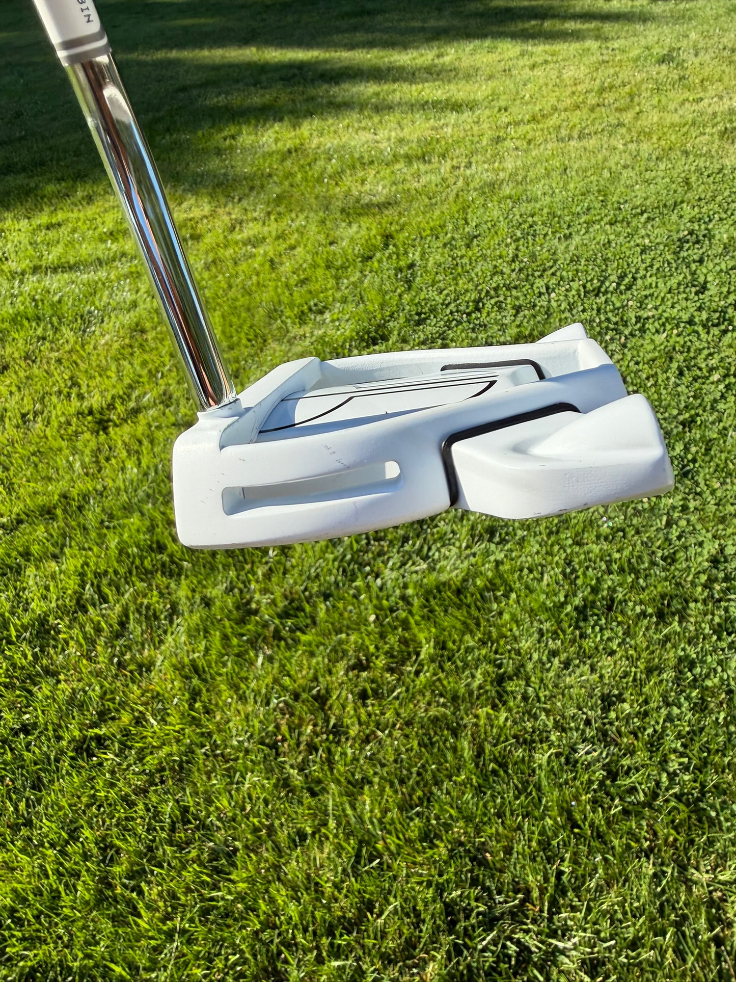 Taylormade Spider Ghost Belly Mid Length Putter 43" NICE
