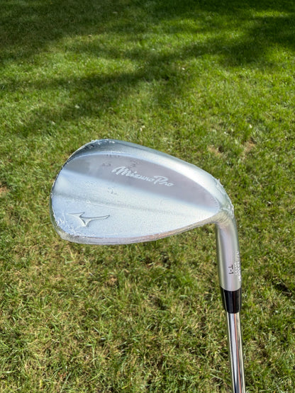 Mizuno Pro T-1 Soft White Satin Sand Wedge 54° / 10 S400 Stiff Flex 35.25" NEW