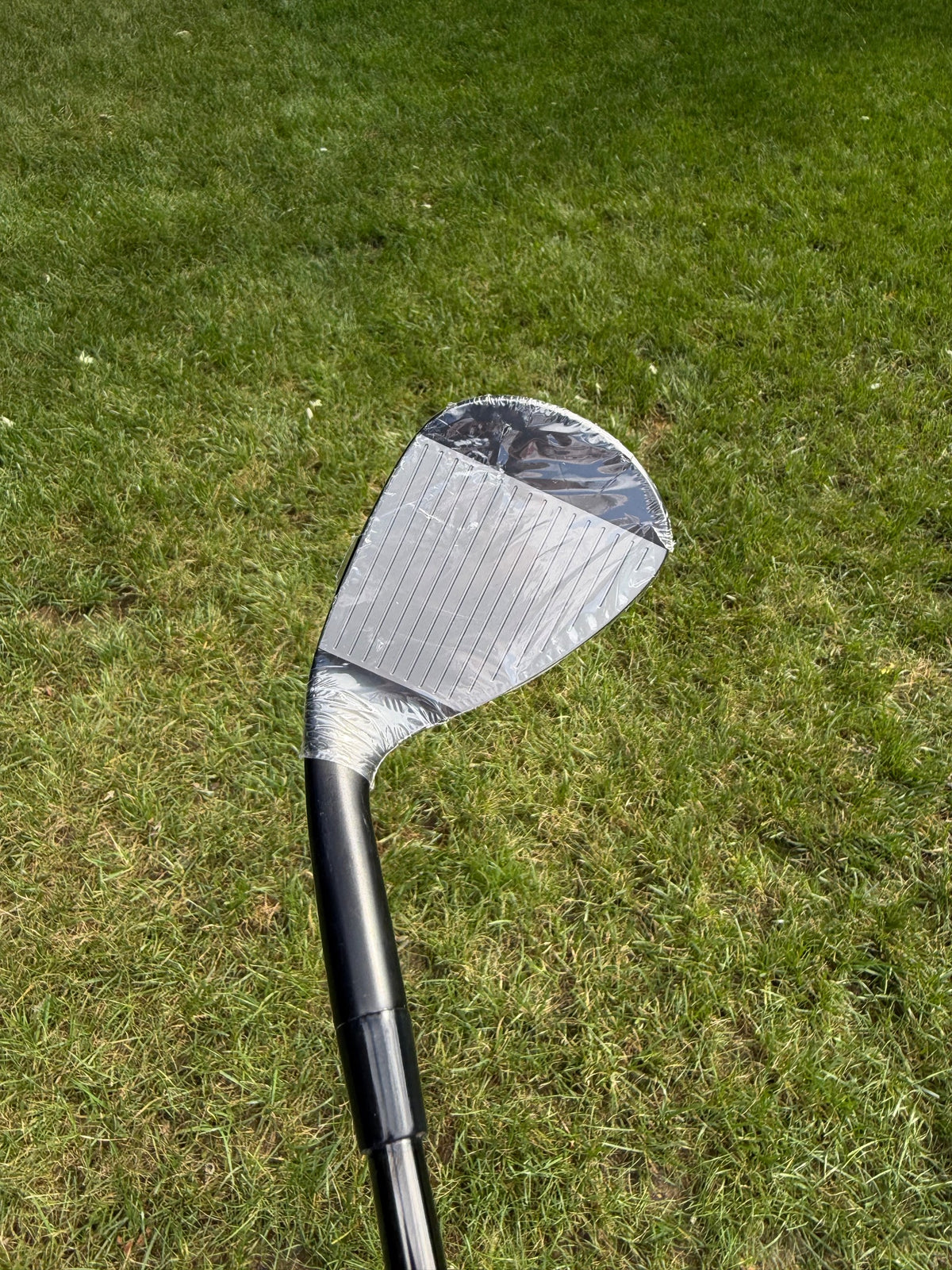 Mizuno Pro T-1 Black Ion Sand Wedge 56° / 10 KBS Wedge Flex 35.25" NEW — photo 2