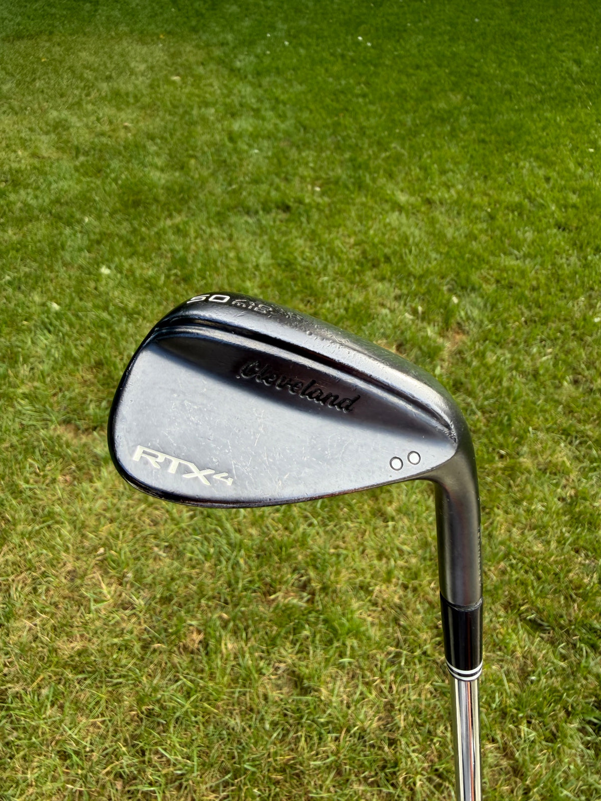Cleveland RTX 4 Black Satin Gap Wedge 50° / 10 R300 Regular Flex 35.75" NICE — photo 2