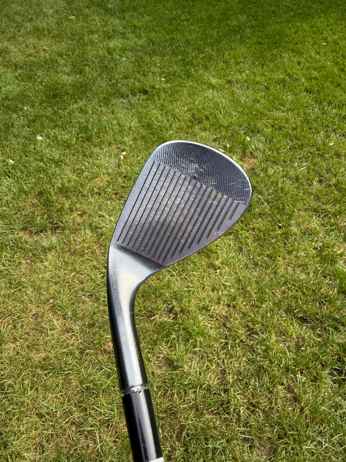 Cleveland RTX 4 Black Satin Gap Wedge 50° / 10 R300 Regular Flex 35.75" NICE